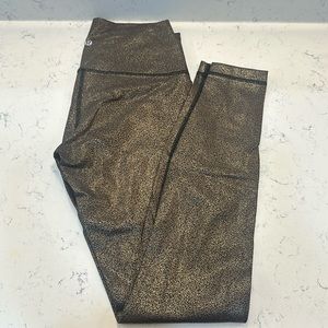 Like New Lululemon Metallic Leggings